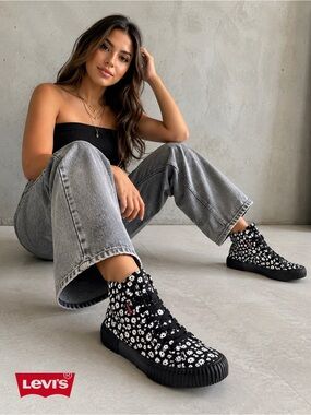 Levi's Girls Black Floral High-Top Canvas Sneakers Lace Up Closed Toe US 5.5 M